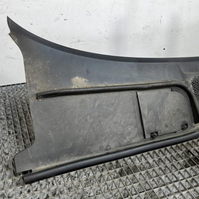 Baie de pare brise AUDI A4 4 Photo n°2