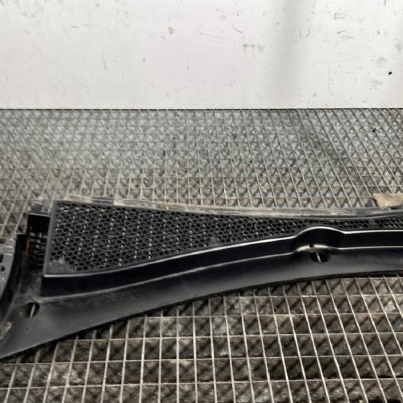 Baie de pare brise PEUGEOT 208 1 Photo n°2