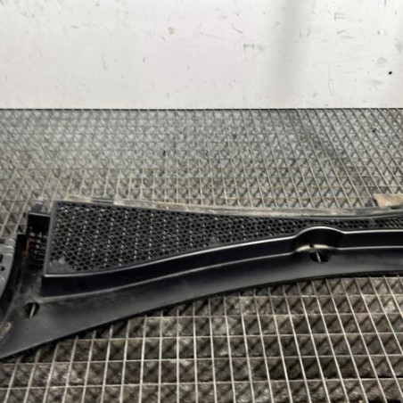 Baie de pare brise PEUGEOT 208 1