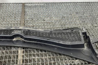 Baie de pare brise PEUGEOT 208 1