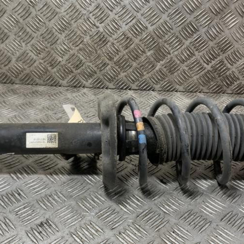 Amortisseur avant droit VOLKSWAGEN GOLF 6 Photo n°1