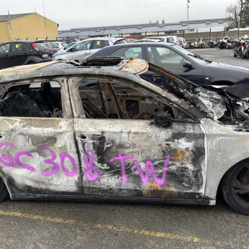 Amortisseur avant gauche AUDI A3 4 Photo n°6