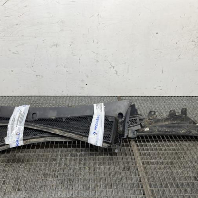 Baie de pare brise PEUGEOT 2008 1 Photo n°2