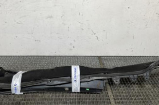 Baie de pare brise PEUGEOT 2008 1