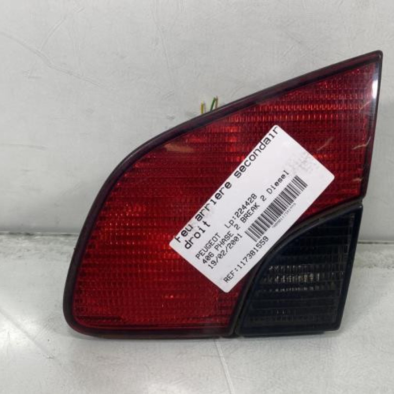 Feu arriere secondaire droit (feux) PEUGEOT 406 Photo n°3