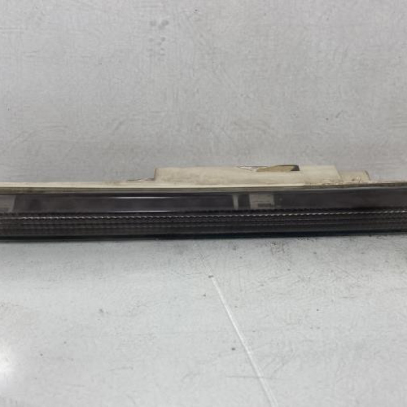 Feu arriere stop central PEUGEOT 406 Photo n°2