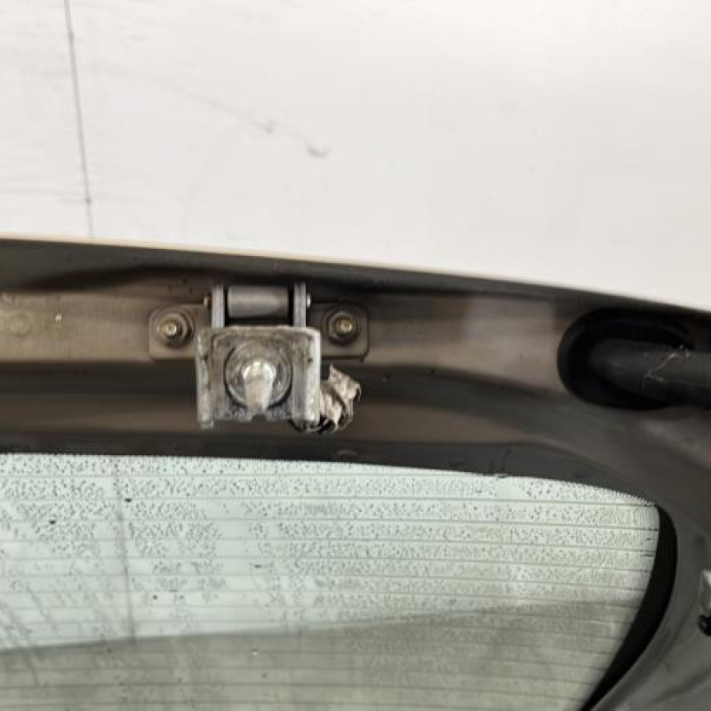 Malle/Hayon arriere PEUGEOT 206 Photo n°7