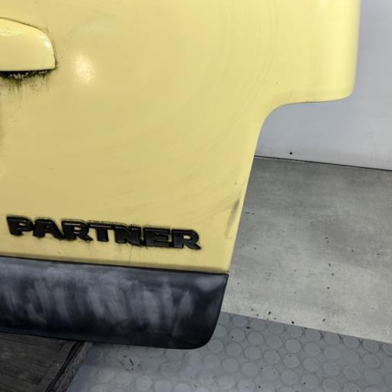 Malle/Hayon arriere PEUGEOT PARTNER 1 Photo n°7