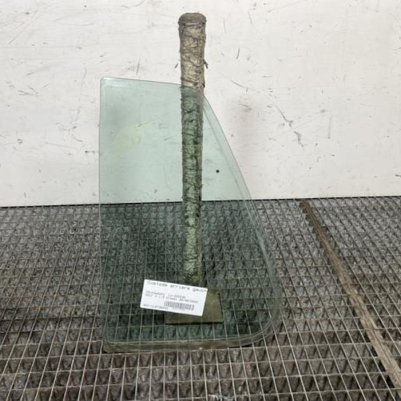 Custode arriere gauche (porte) VOLKSWAGEN GOLF 4 Photo n°1