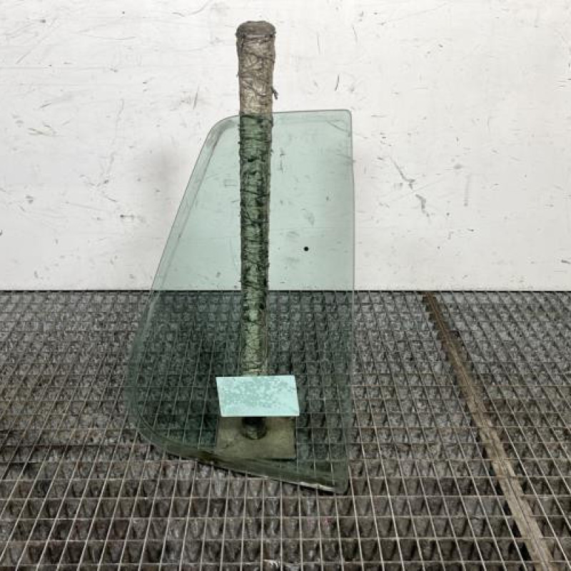 Custode arriere gauche (porte) VOLKSWAGEN GOLF 4 Photo n°4