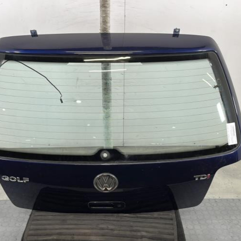 Malle/Hayon arriere VOLKSWAGEN GOLF 4 Photo n°1