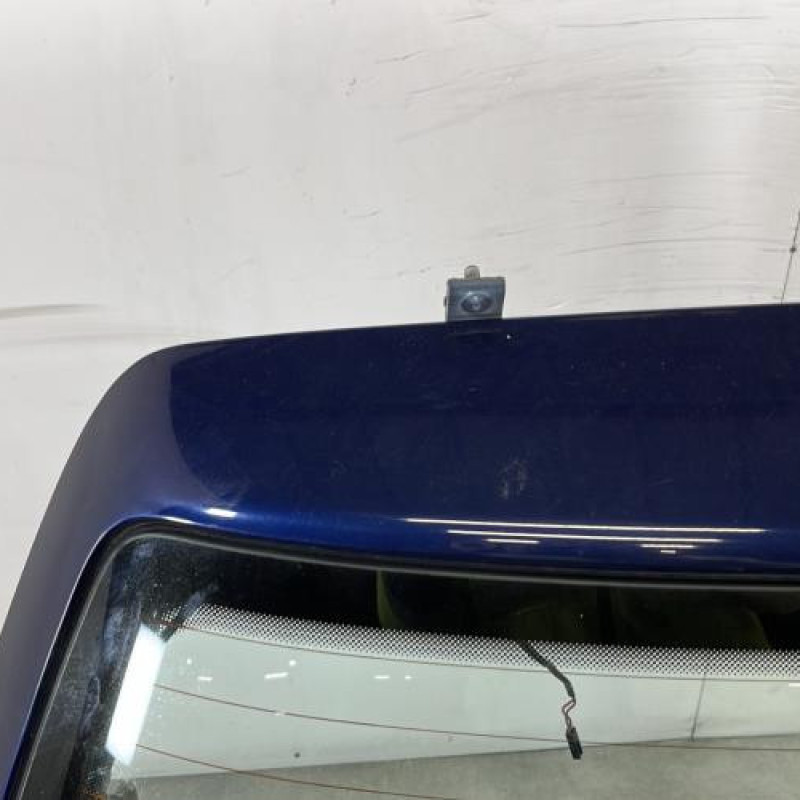 Malle/Hayon arriere VOLKSWAGEN GOLF 4 Photo n°2