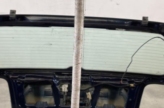 Malle/Hayon arriere VOLKSWAGEN GOLF 4