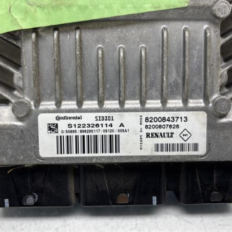 Calculateur moteur RENAULT SCENIC 2