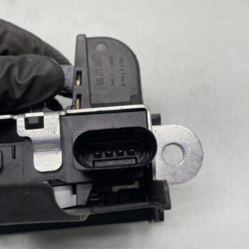 Serrure de coffre VOLKSWAGEN POLO 5 Photo n°3