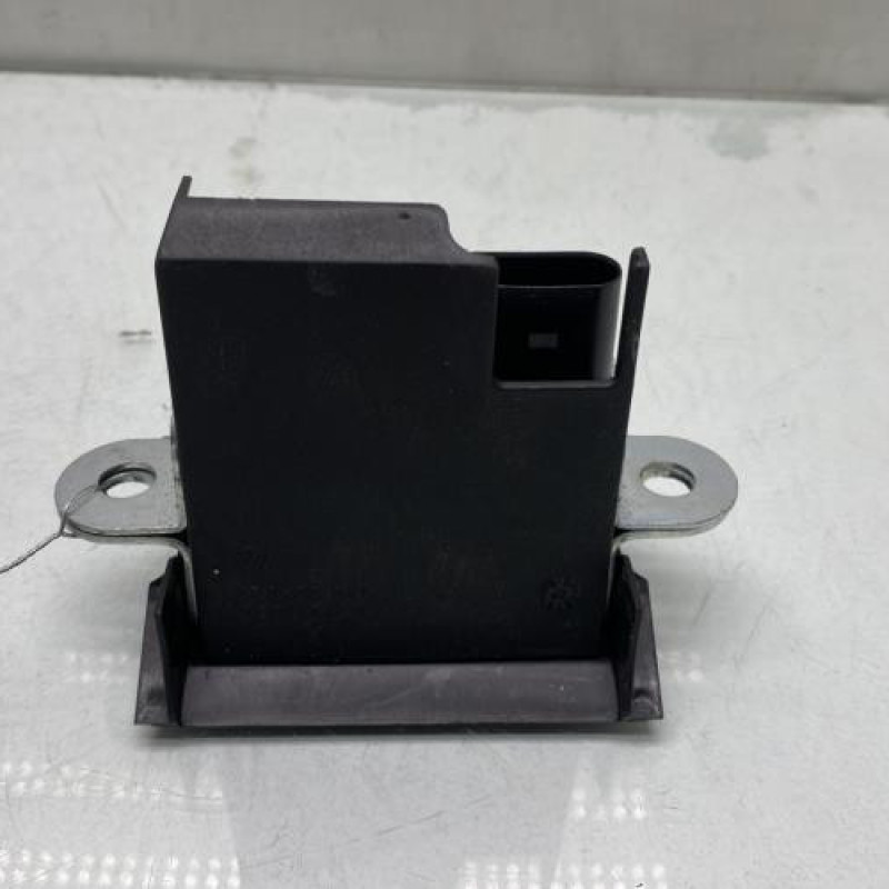 Serrure de coffre VOLKSWAGEN POLO 5 Photo n°4