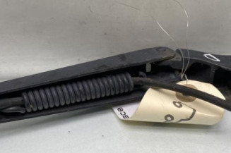 Bras essuie glace avant droit MERCEDES VITO 639