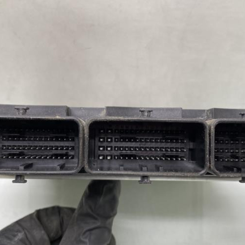 Calculateur moteur RENAULT MEGANE 3 Photo n°3