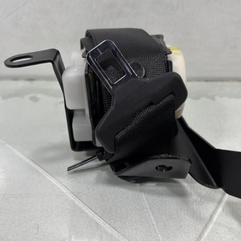 Ceinture arriere droit MERCEDES CLASSE CLK 209 Photo n°2