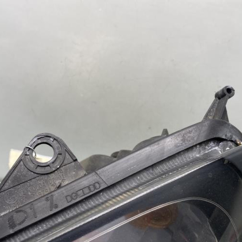 Optique avant principal gauche (feux)(phare) RENAULT CLIO 2 Photo n°4