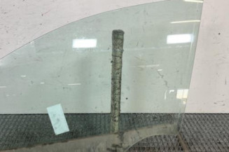 Vitre avant gauche CITROEN C3 3 Photo n°1