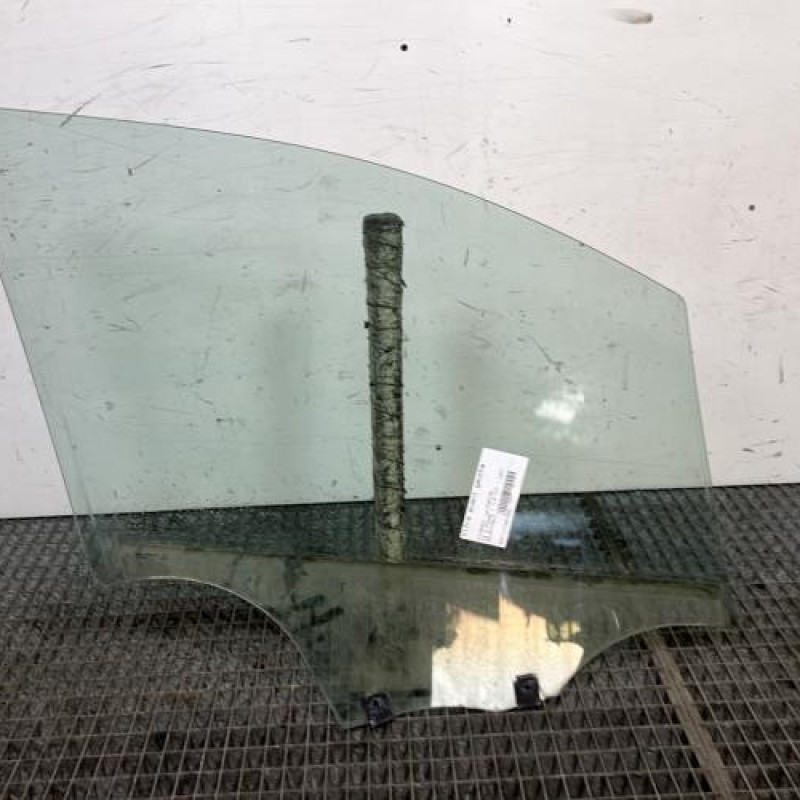 Vitre avant gauche CITROEN C3 3 Photo n°4