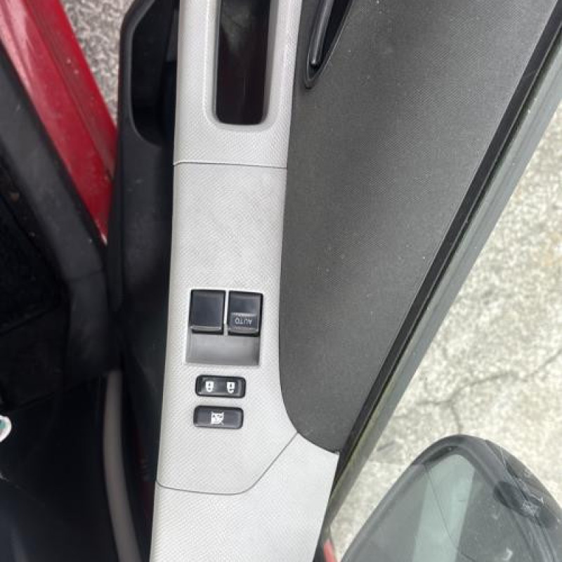 Bras essuie glace arriere TOYOTA YARIS 2 Photo n°20