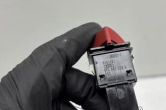 Bouton de warning AUDI A3 2