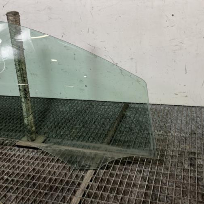 Vitre avant droit CITROEN C2 Photo n°2