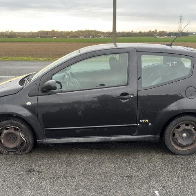 Vitre avant droit CITROEN C2 Photo n°12