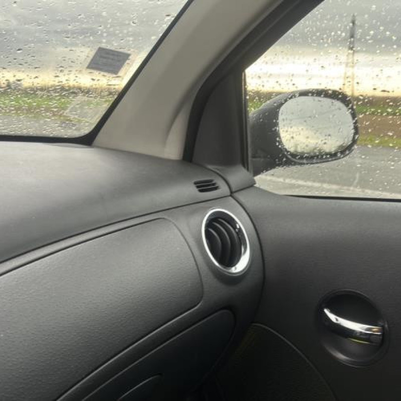 Vitre avant droit CITROEN C2 Photo n°19