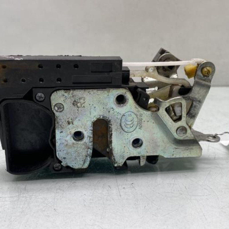 Serrure avant droit DAEWOO KALOS Photo n°1