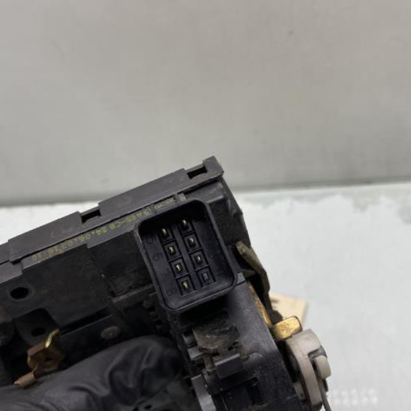 Serrure avant gauche FORD FOCUS 1 Photo n°3