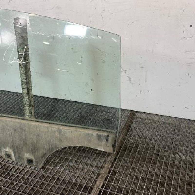 Vitre arriere gauche SEAT LEON 2 Photo n°3