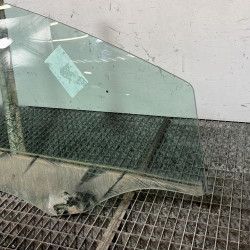Vitre avant droit SEAT LEON 2 Photo n°2
