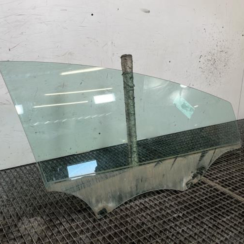 Vitre avant droit SEAT LEON 2 Photo n°3