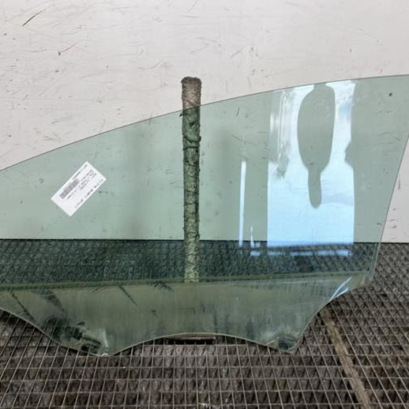 Vitre avant droit SEAT LEON 2 Photo n°4