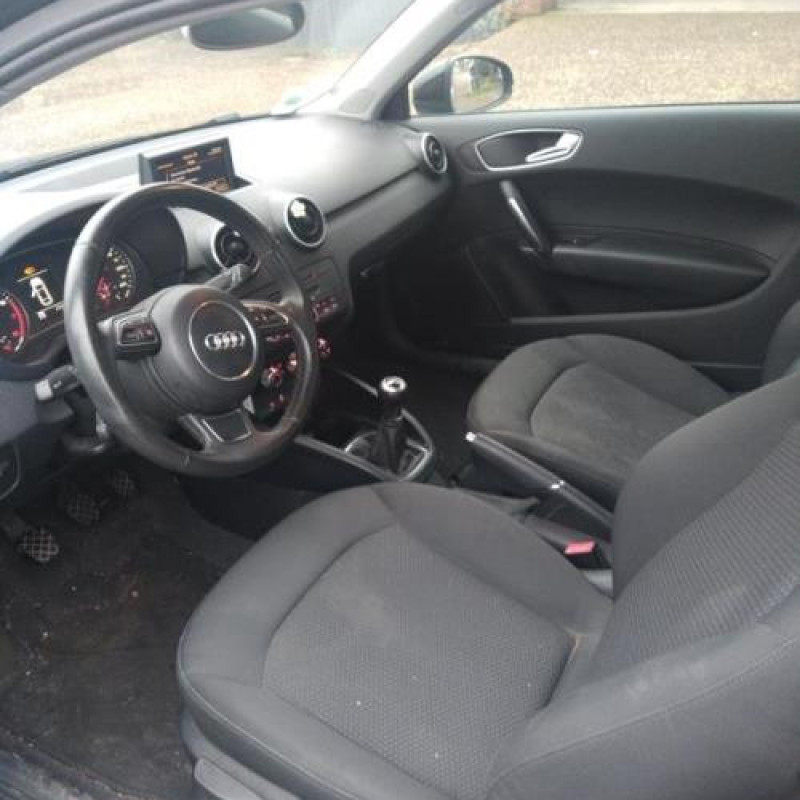 Calculateur moteur AUDI A1 1 Photo n°9