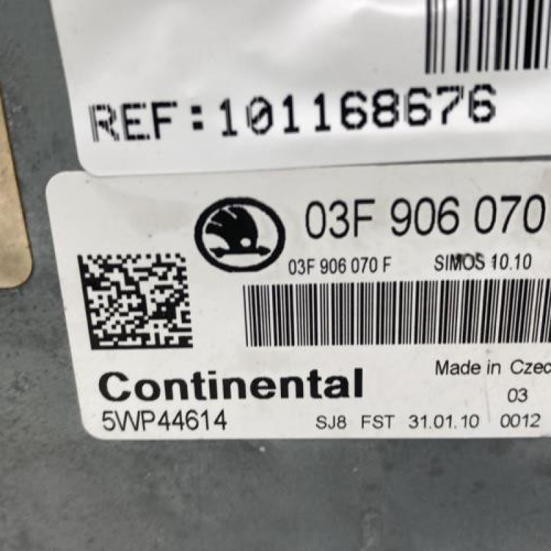 Calculateur moteur SKODA YETI Photo n°2