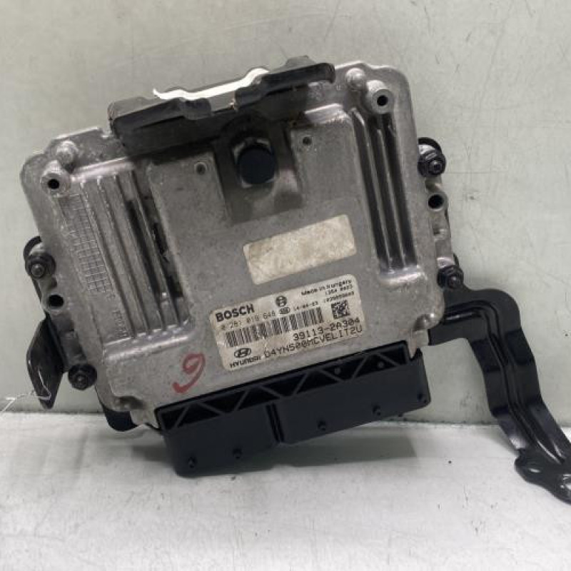 Calculateur moteur KIA VENGA Photo n°1