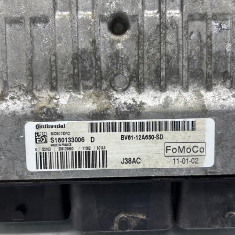 Calculateur moteur FORD FOCUS 3 Photo n°2
