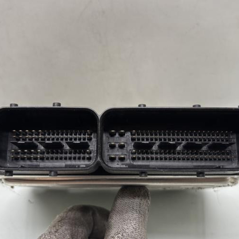 Calculateur moteur OPEL CORSA D Photo n°3