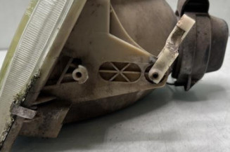 Optique avant principal gauche (feux)(phare) PEUGEOT 205