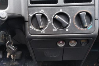 Serrure avant gauche PEUGEOT 205