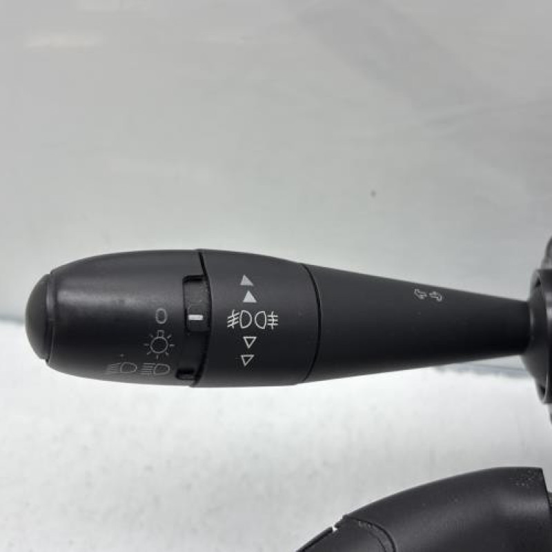 Com (Bloc Contacteur Tournant+Commodo Essuie Glace+Commodo Phare) CITROEN C3 2 Photo n°3