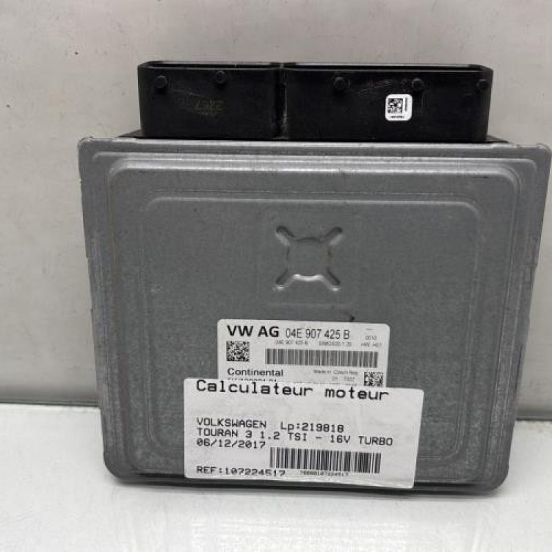Calculateur moteur VOLKSWAGEN TOURAN 3 Photo n°2