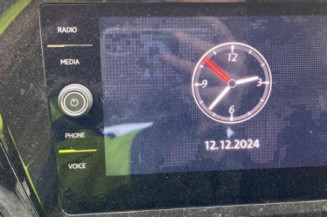 Calculateur moteur VOLKSWAGEN TOURAN 3
