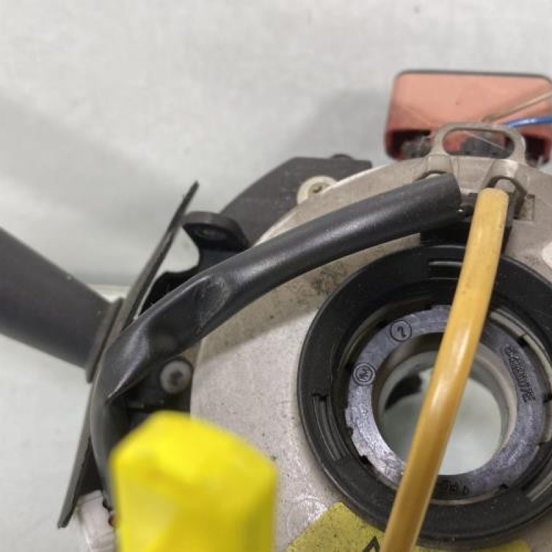 Com (Bloc Contacteur Tournant+Commodo Essuie Glace+Commodo Phare) FIAT PUNTO 1 Photo n°2