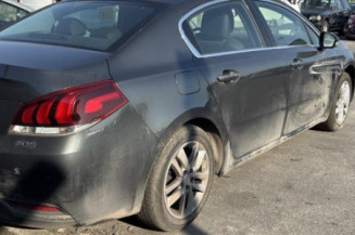 Calculateur moteur PEUGEOT 508 1