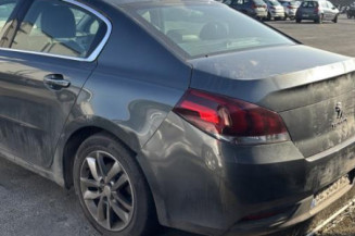 Calculateur moteur PEUGEOT 508 1